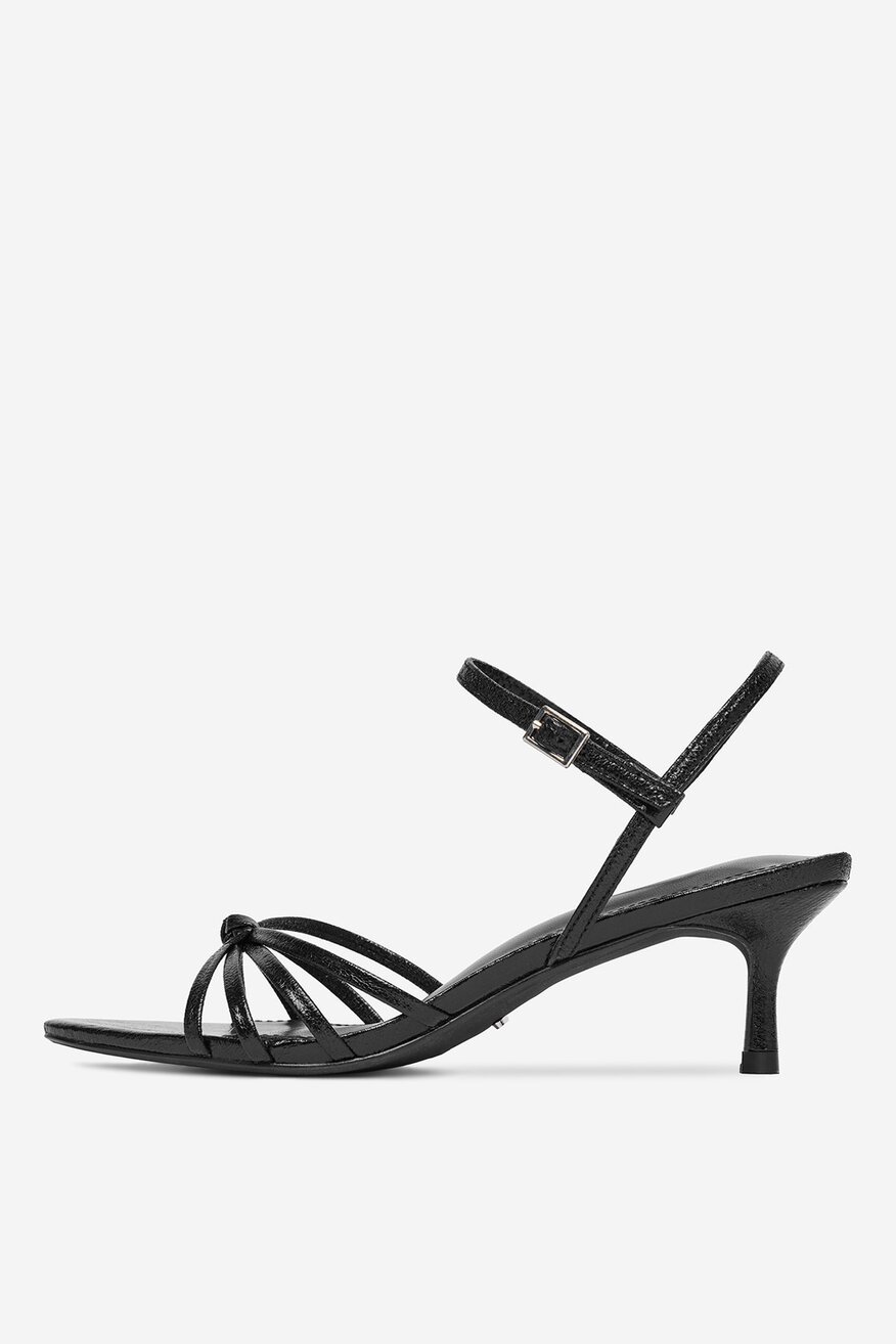 
                Сандали DeeZee ЧЕРЕН - 5906751838570