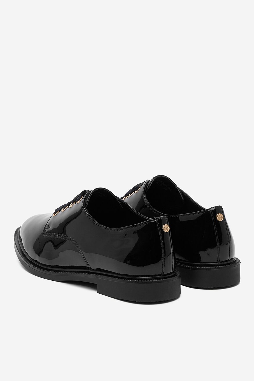 
                Lasocki - Półbuty lakierowane - 5906751001790