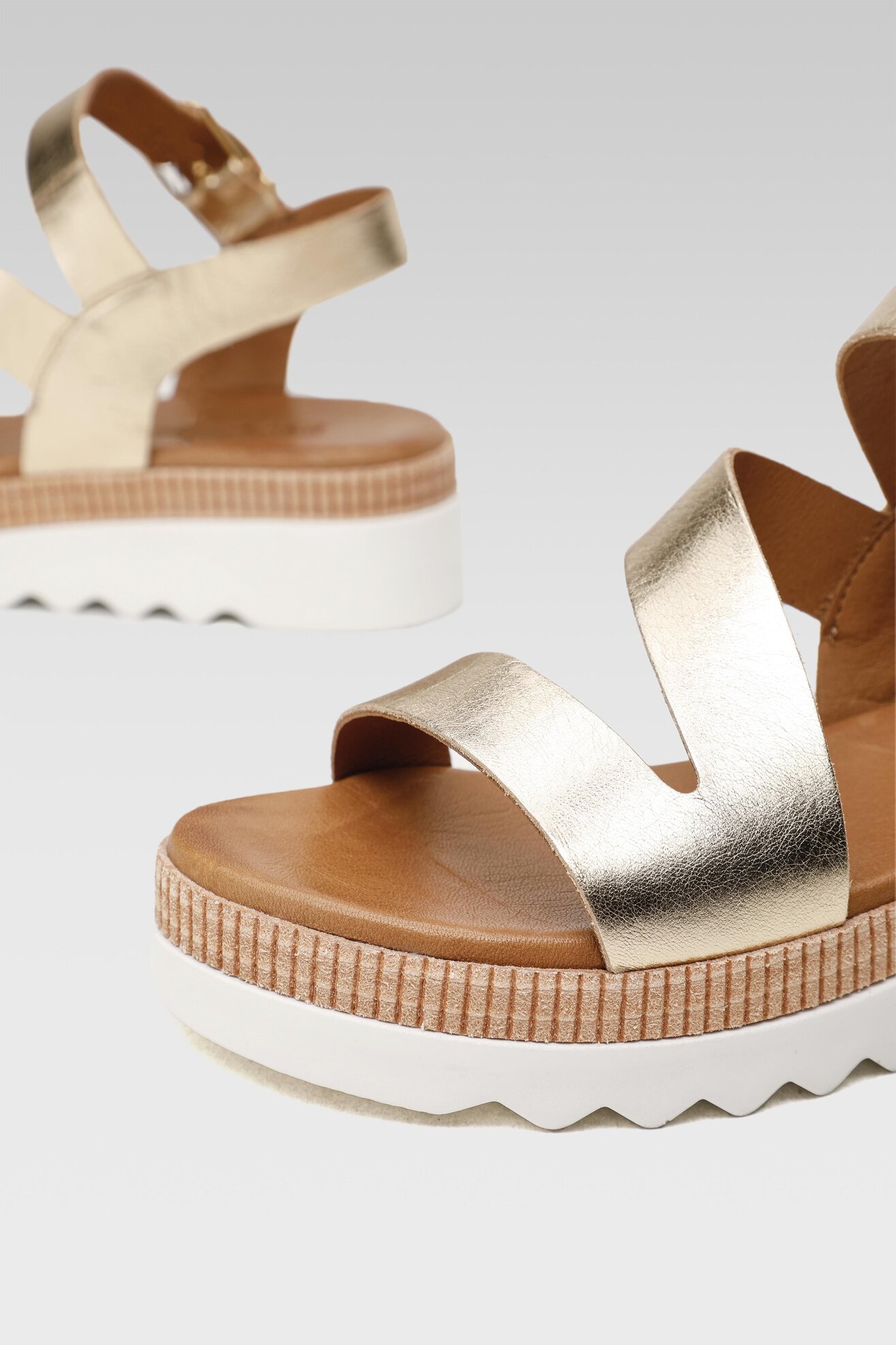 Sandały Inuovo 442005 Złoty