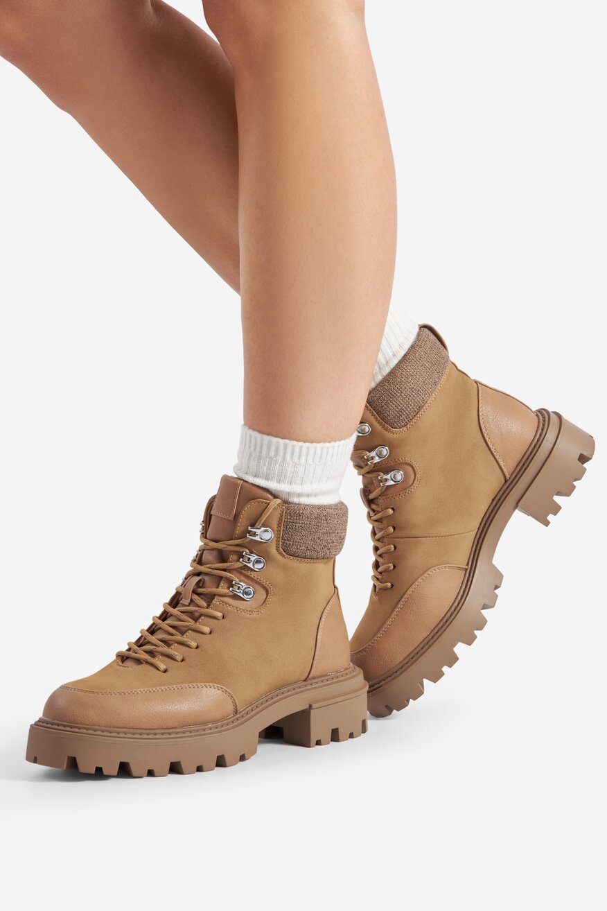 
                Jenny Fairy - Trzewiki na grubej podeszwie - 5905588903635