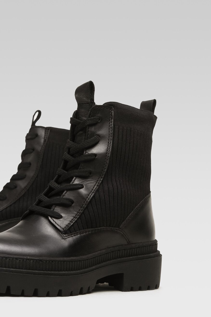 
                Lasocki - Trzewiki skórzane ocieplane - 5904248876920