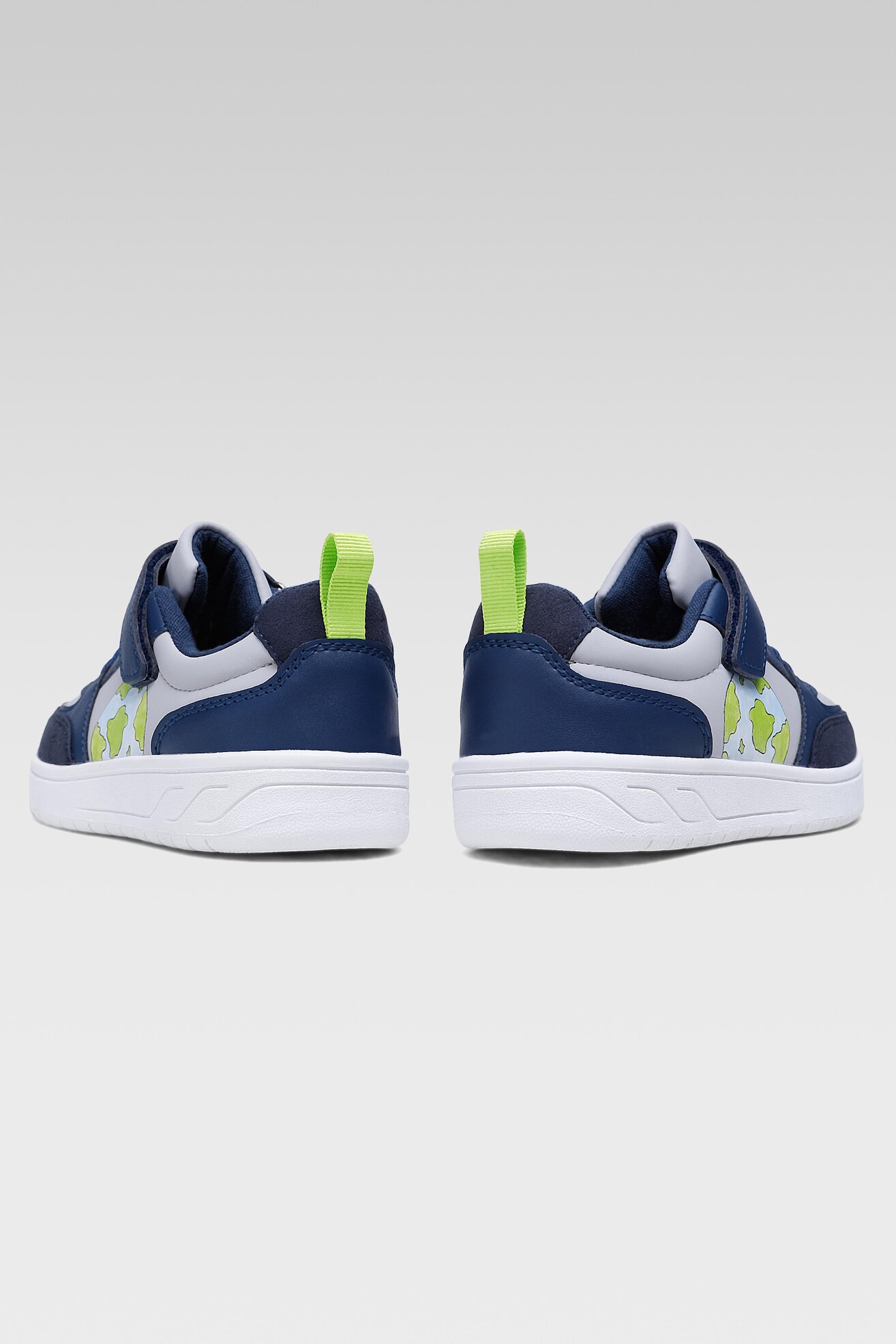 Obuwie sportowe OMENAA FOUNDATION CP40-21417Z-OF Granatowy