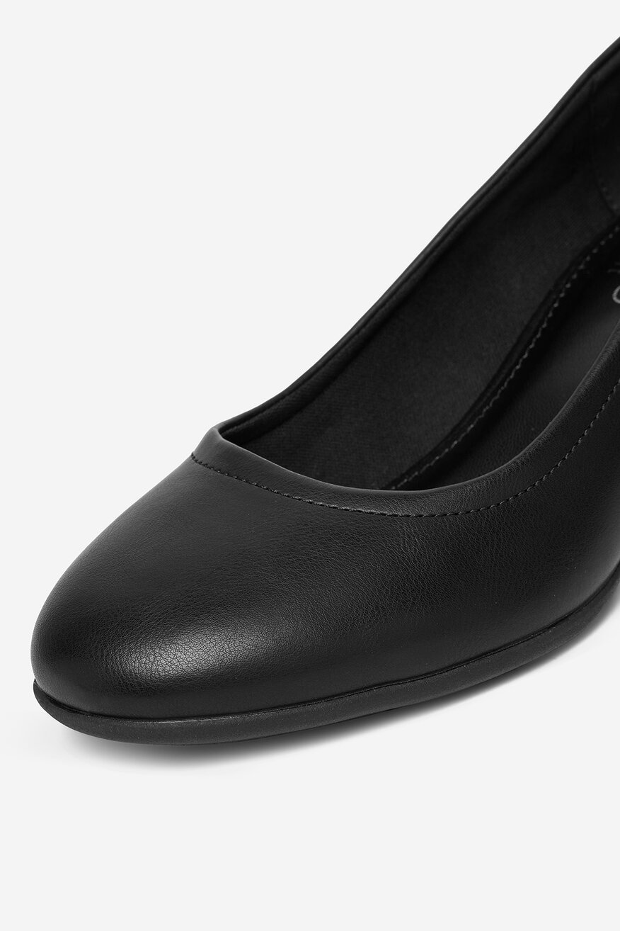 
                        Елегантни обувки Go Soft CEO-LAS0903-1 ЧЕРЕН - 5906751964347