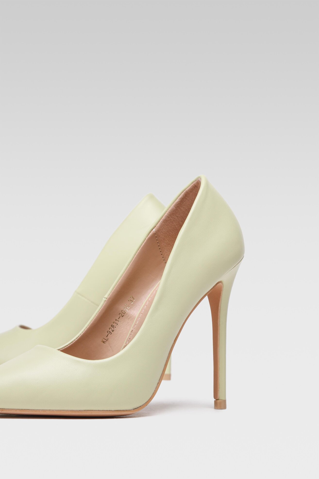 Pantofi cu toc DeeZee KL-92831-201C VERDE