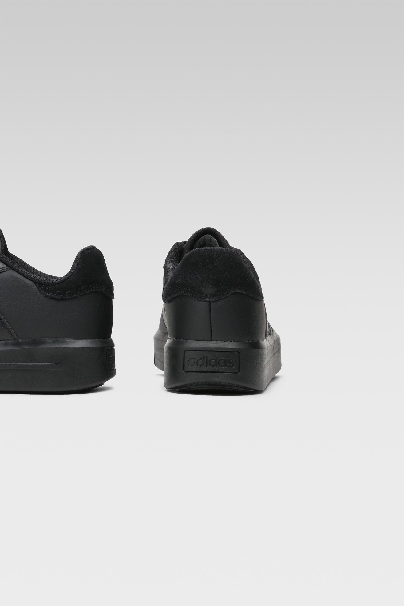 Sportska obuća ADIDAS COURT PLATFORM GV8995 CRNA