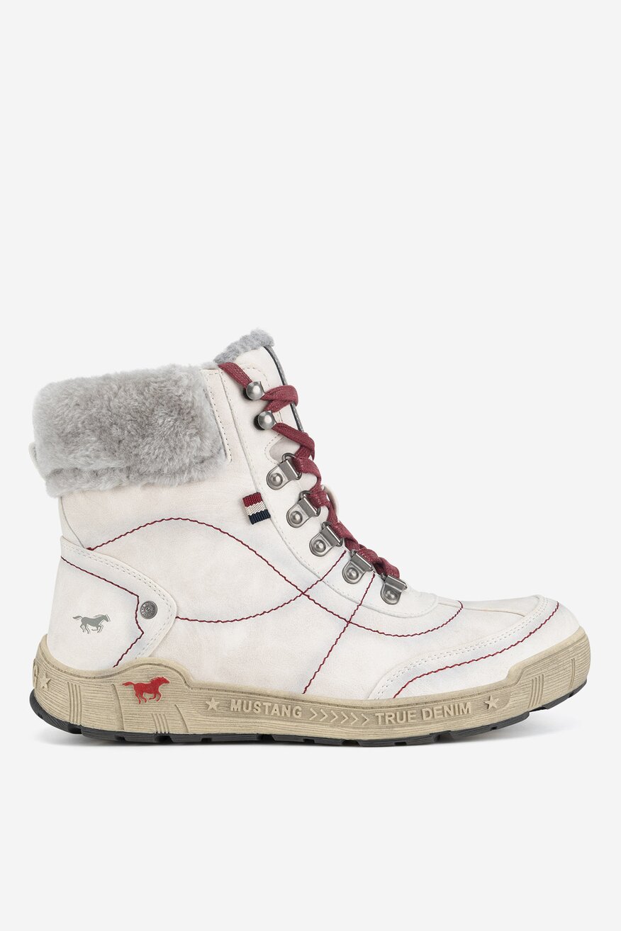 
                Боти Mustang БЯЛ - 5905588876397