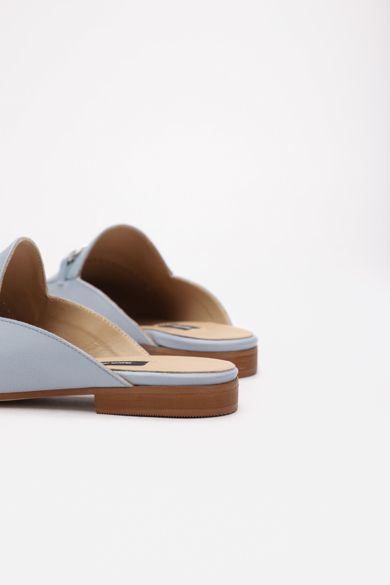 Klapki Gino Rossi E21-27686BT-HOLLY Niebieski