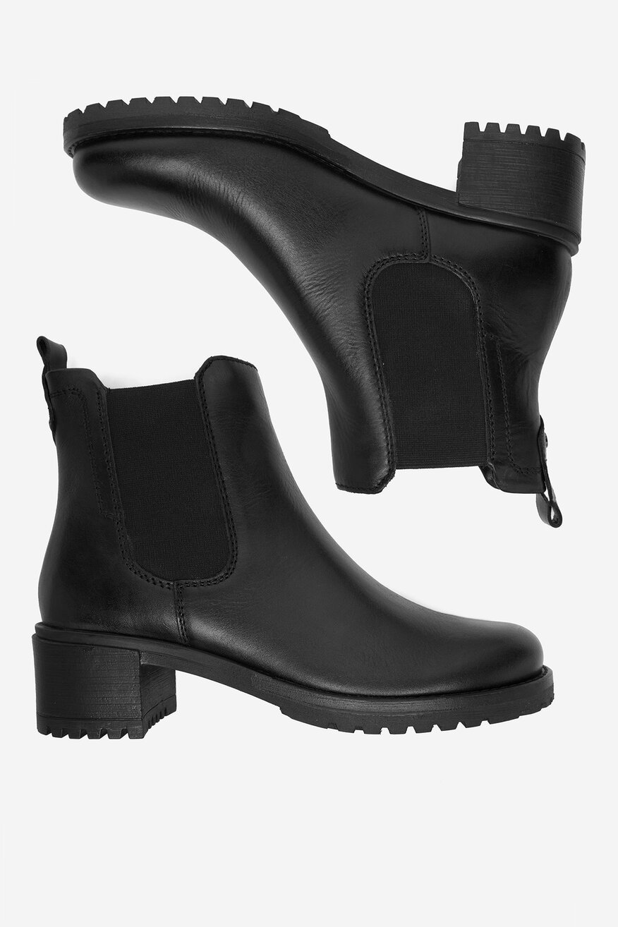 
                Kratke čizme Lasocki CRNA - 5906751391839