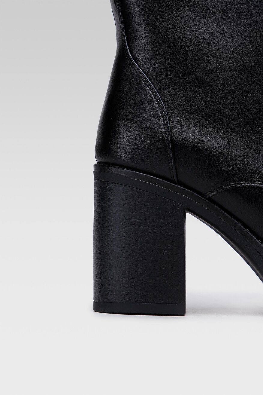 
                Jenny Fairy - Trzewiki czarne - 5904248031985