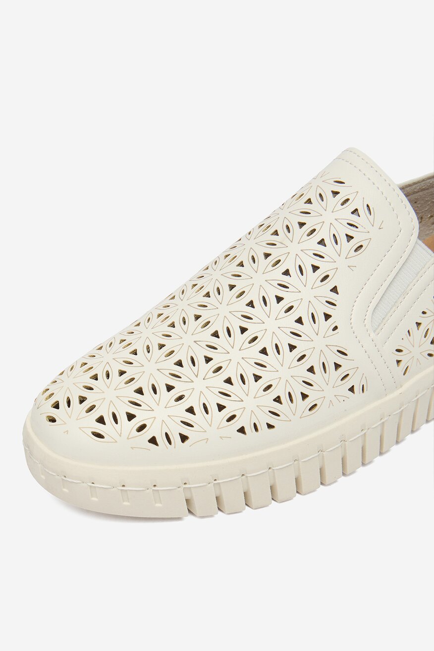 
                Go Soft - Półbuty - 5906751924860