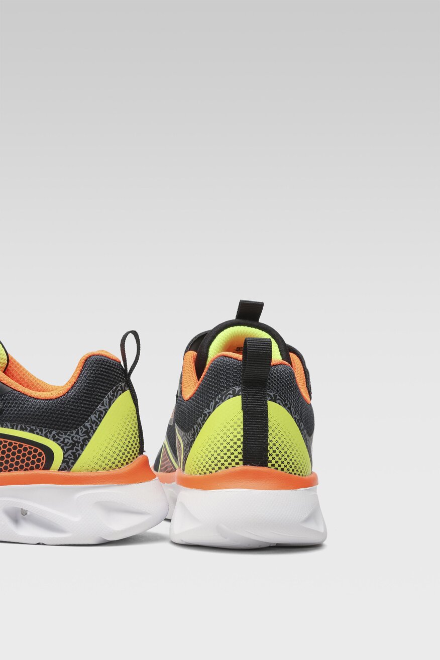 
                Спортни обувки Sprandi ЧЕРЕН - 5904862569109