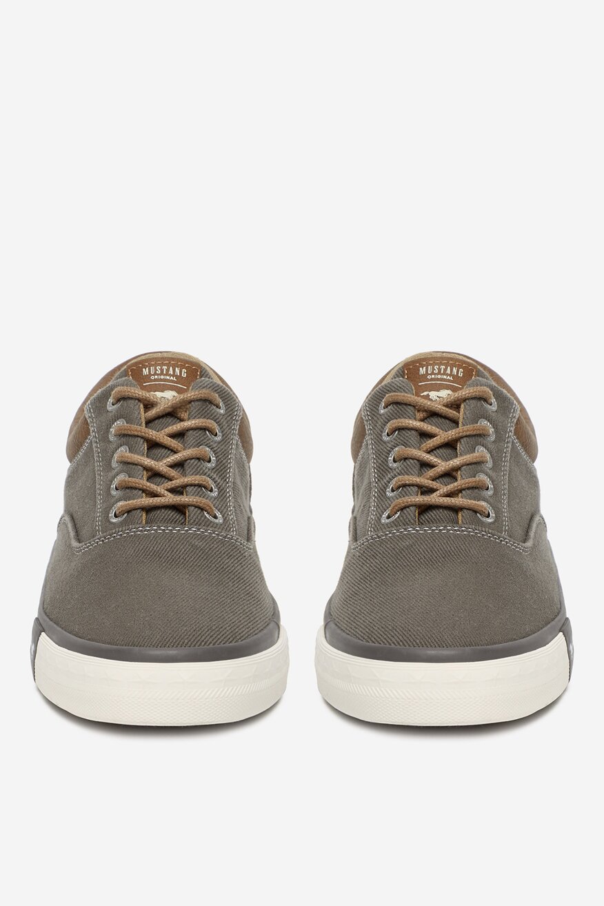 
                Mustang - Trampki - 5903419833359