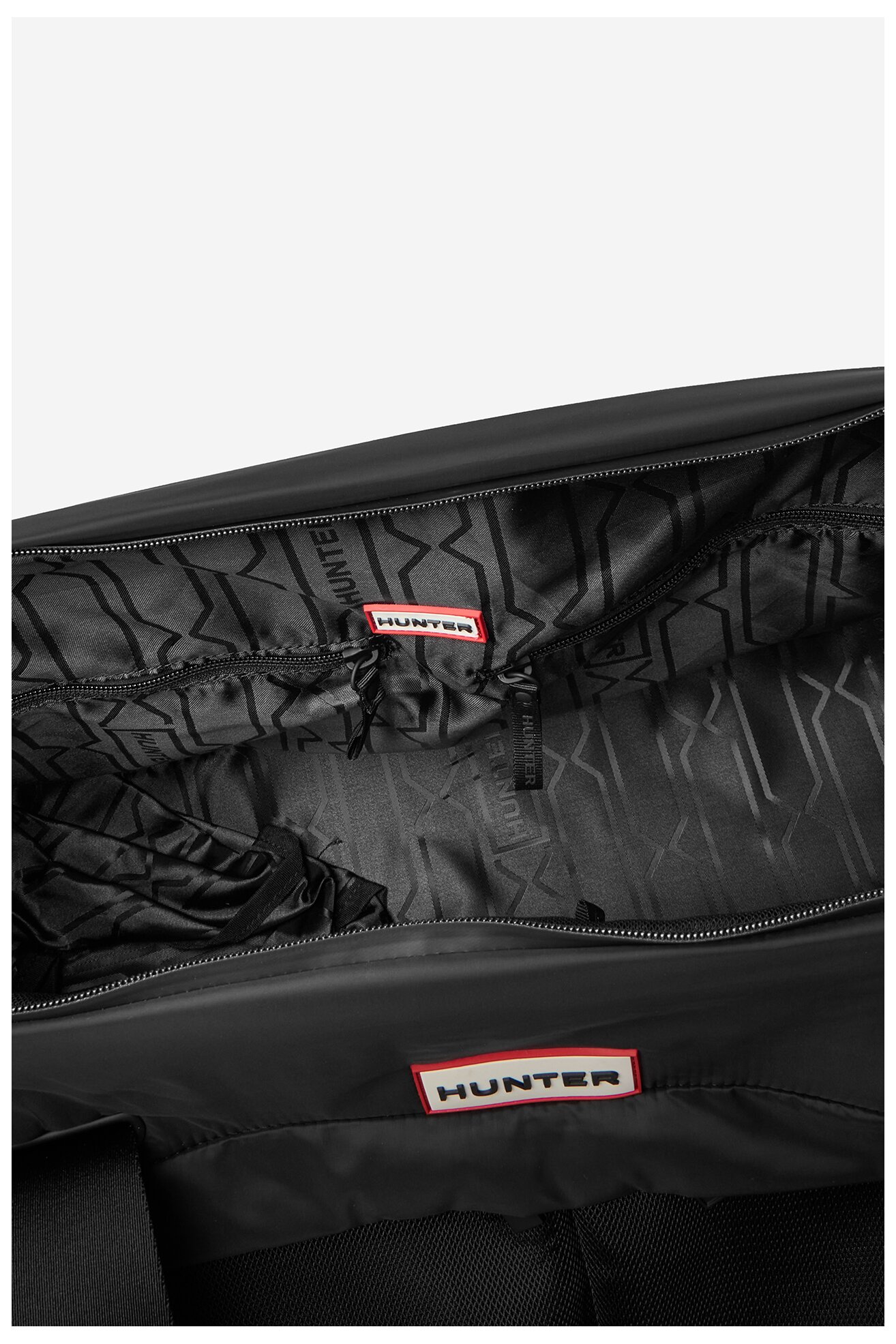 Utazó táska HUNTER C-HTR-XC-002-08 FEKETE