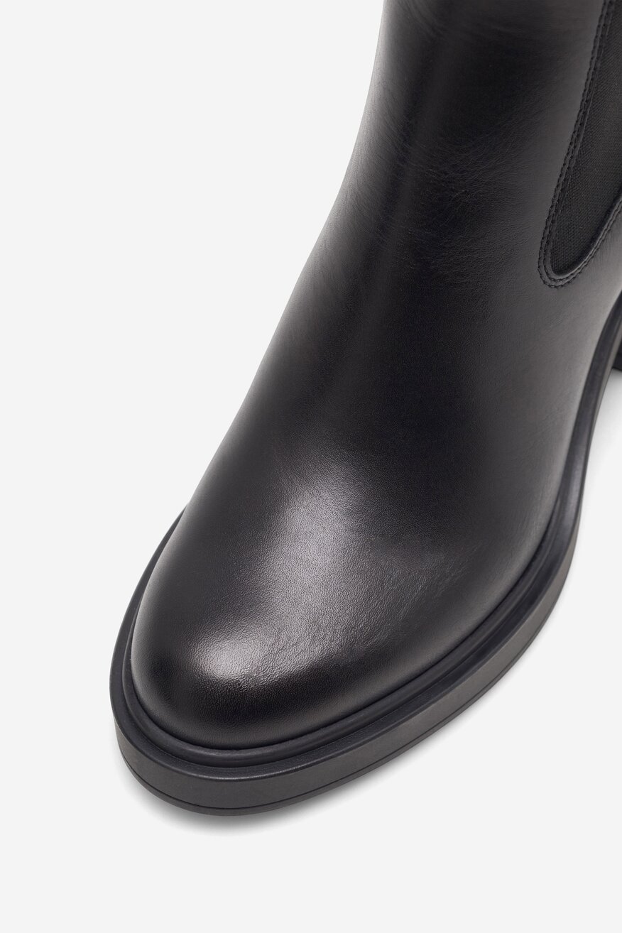 
                Gino Rossi - Botki skórzane na słupku - 5905588844983