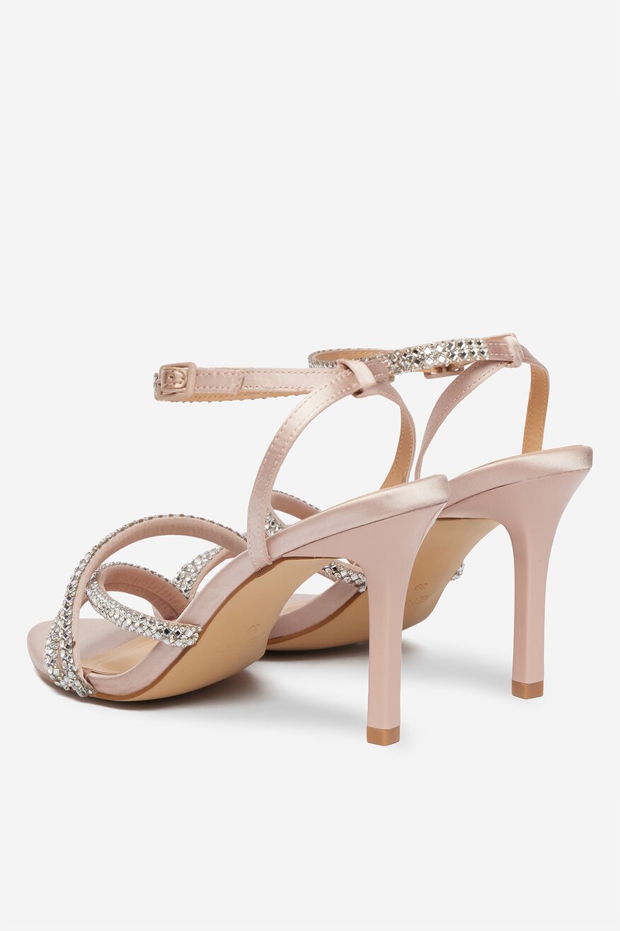 
                Сандалі Jenny БЕЖЕВИЙ - 5906751910894