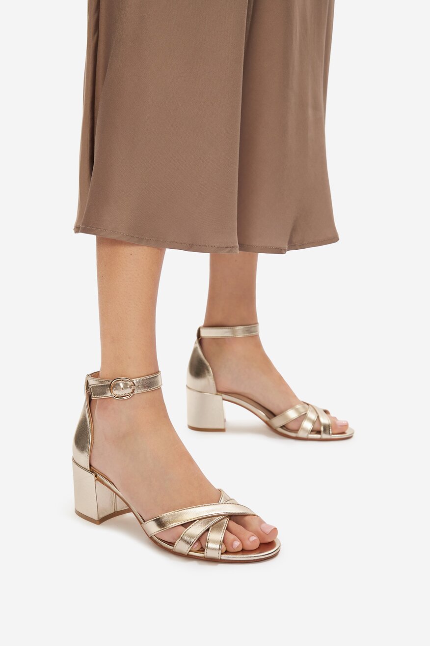 
                Сандали Jenny ЗЛАТИСТ - 5904862294391