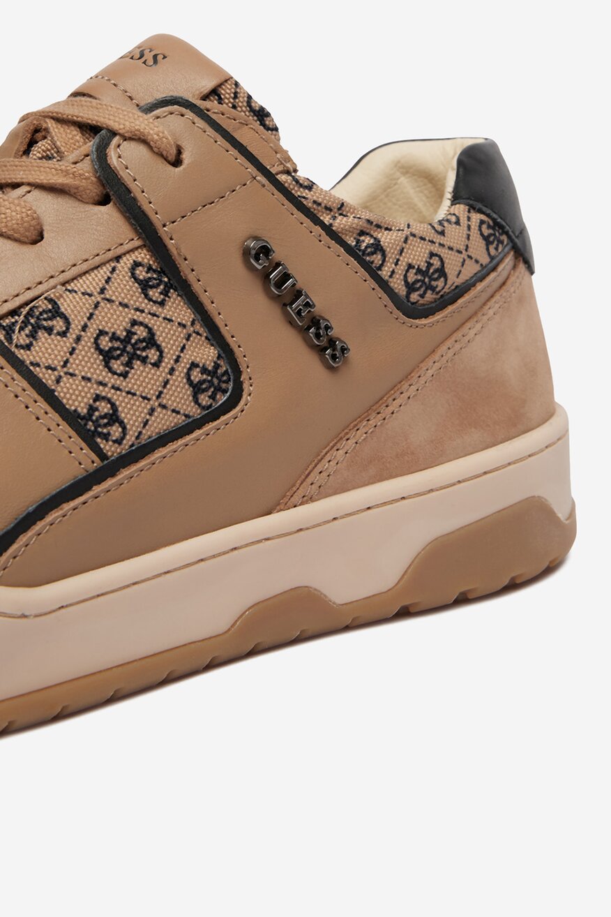 
                GUESS KIDS - Sneakersy skórzane - 5906751792261