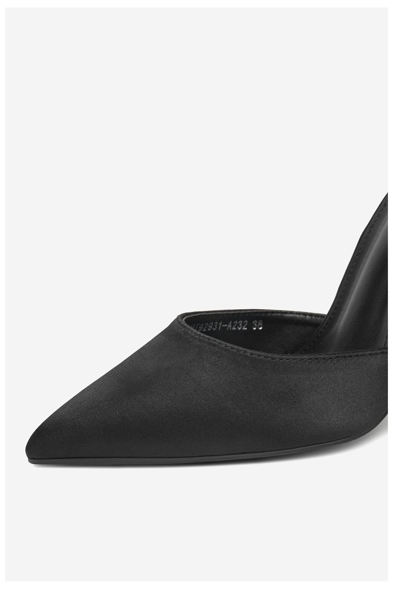 Pantofi cu toc DeeZee HT92931-A232 NEGRU