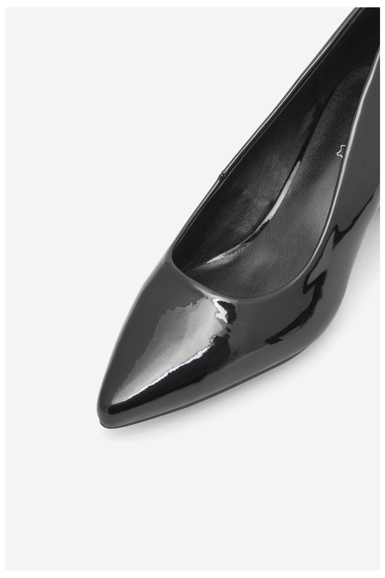 Pantofi cu toc Lasocki WYL3296-1Z NEGRU