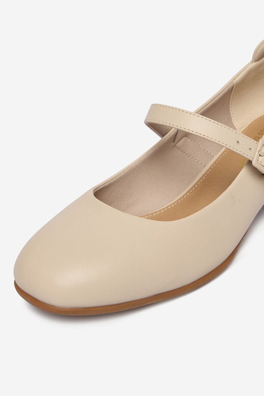 
                        Елегантни обувки Go Soft CEO-DBDS40913-1 БЕЖОВ - 5906751964279