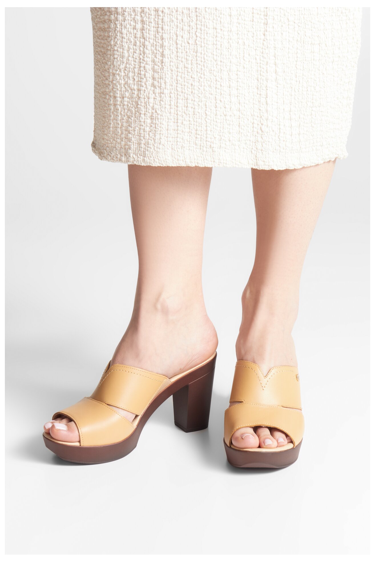 Flip-flop Lasocki EST-2025-14 CAMEL