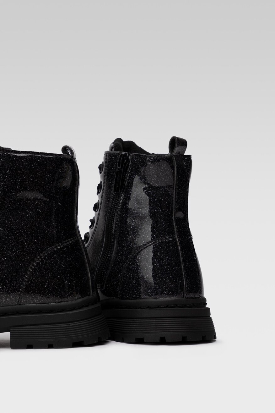 
                Csizma Nelli Blu FEKETE - 5904862062556