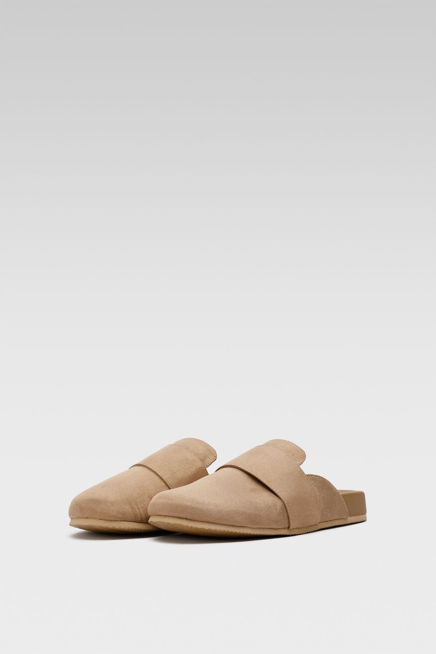 
                Jenny Fairy - Klapki mule beżowe - 5904248800284