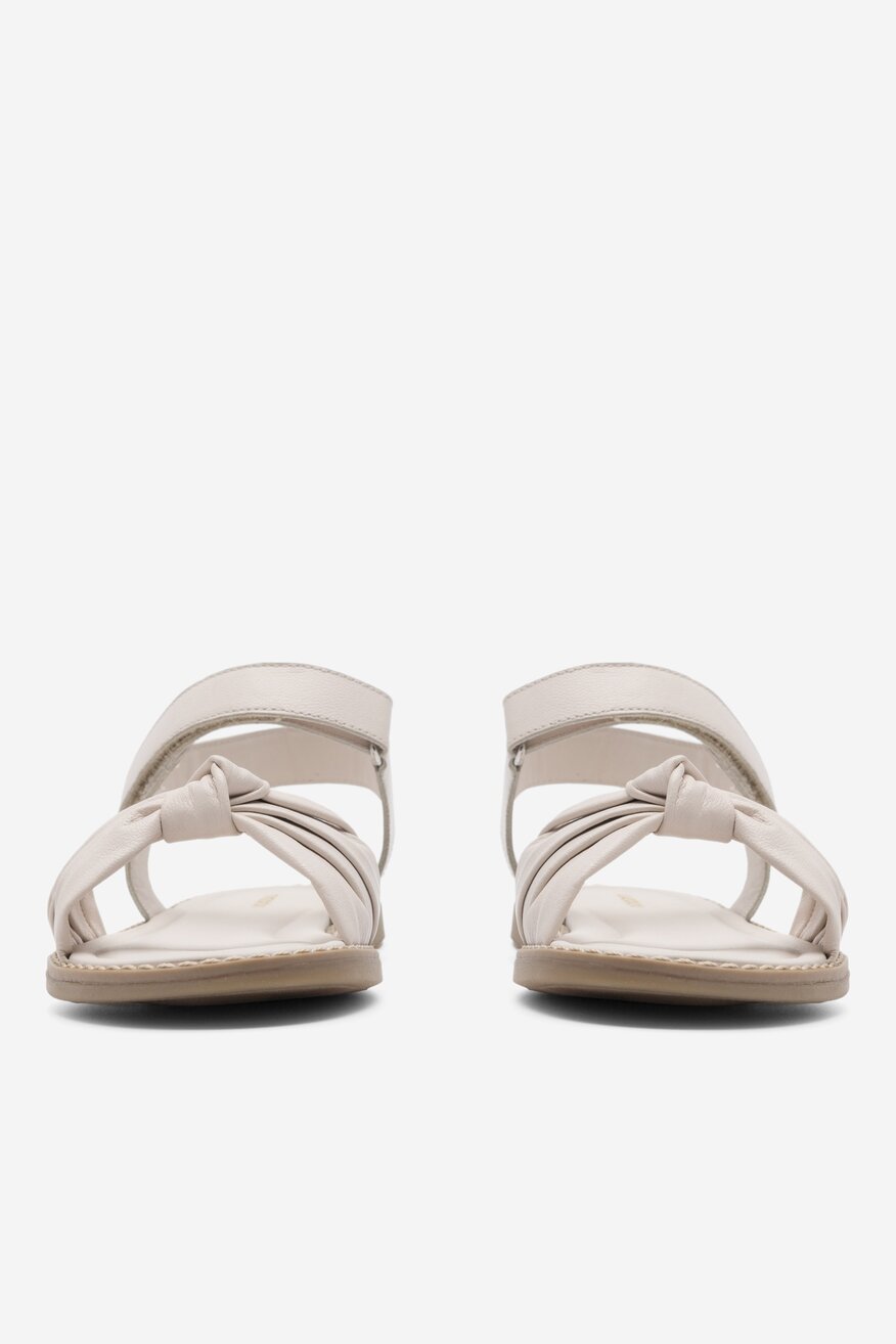 
                Сандали Lasocki Young БЕЖОВ - 5904862697345