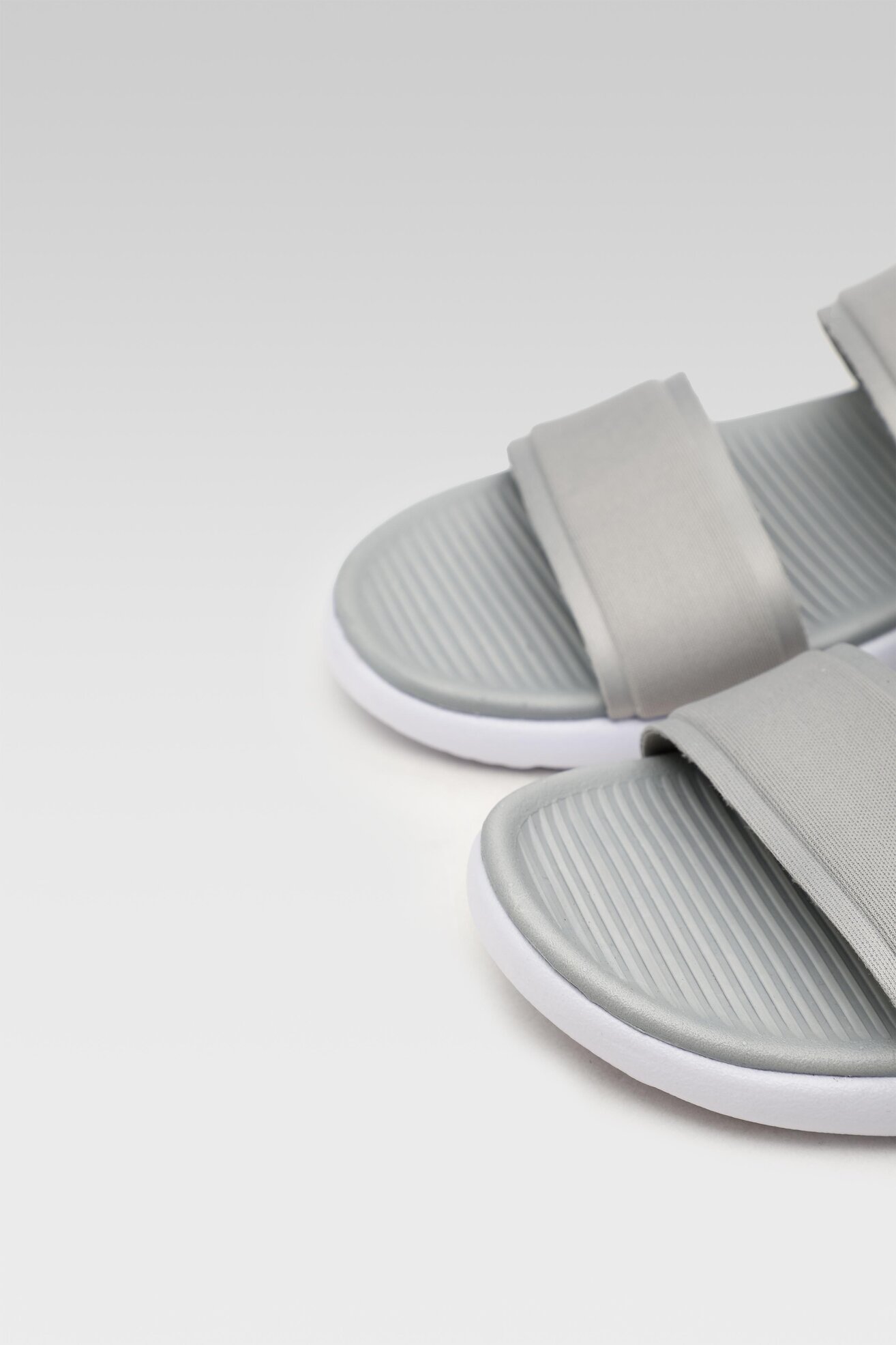 Сандали Clara Barson WSS20555-03 СИВ