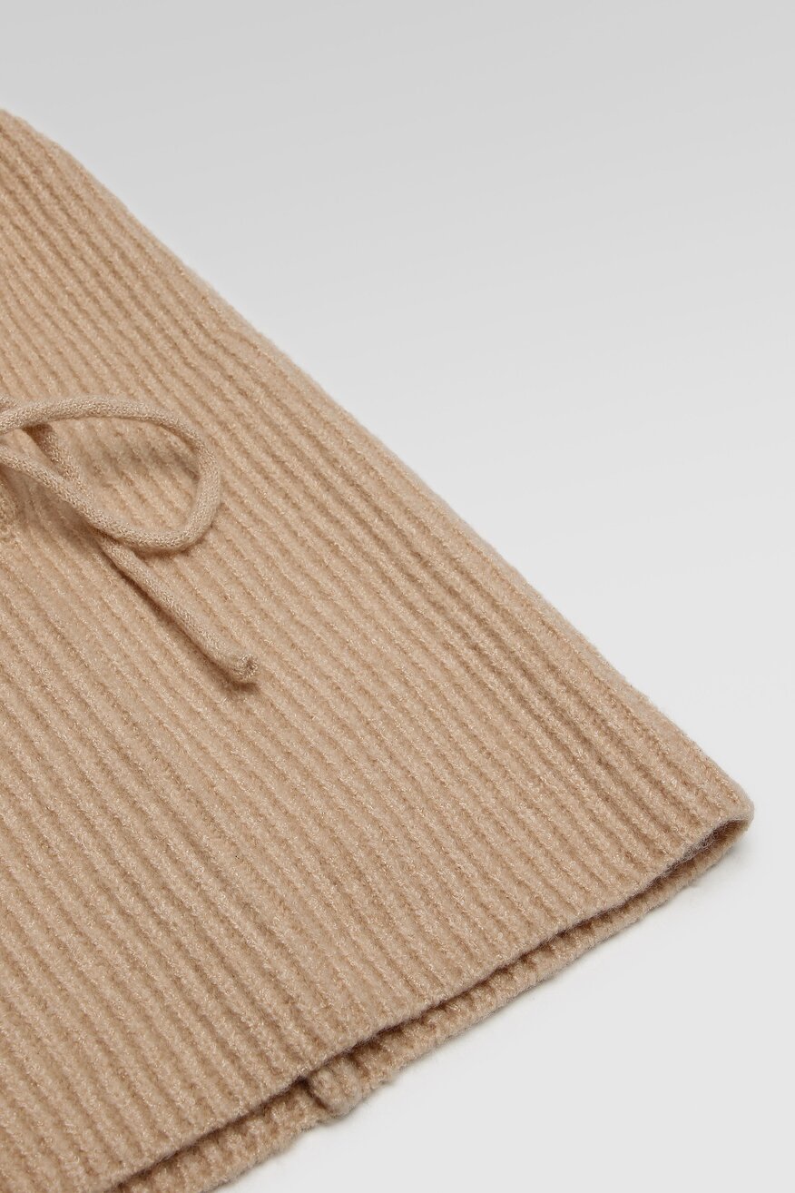 
                ACCCESSORIES - Komin beżowy - 5903698880204