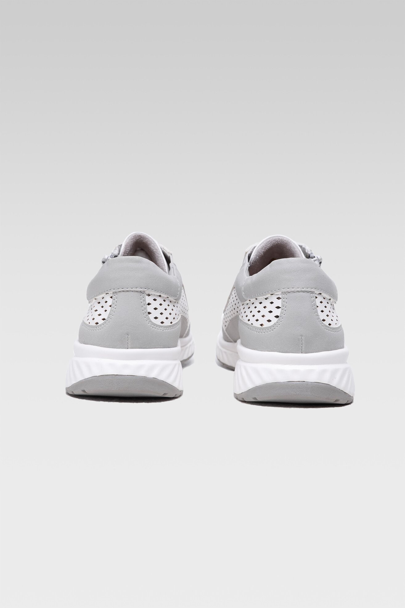 Sneakers Go Soft WYL3004-2 Szary jasny