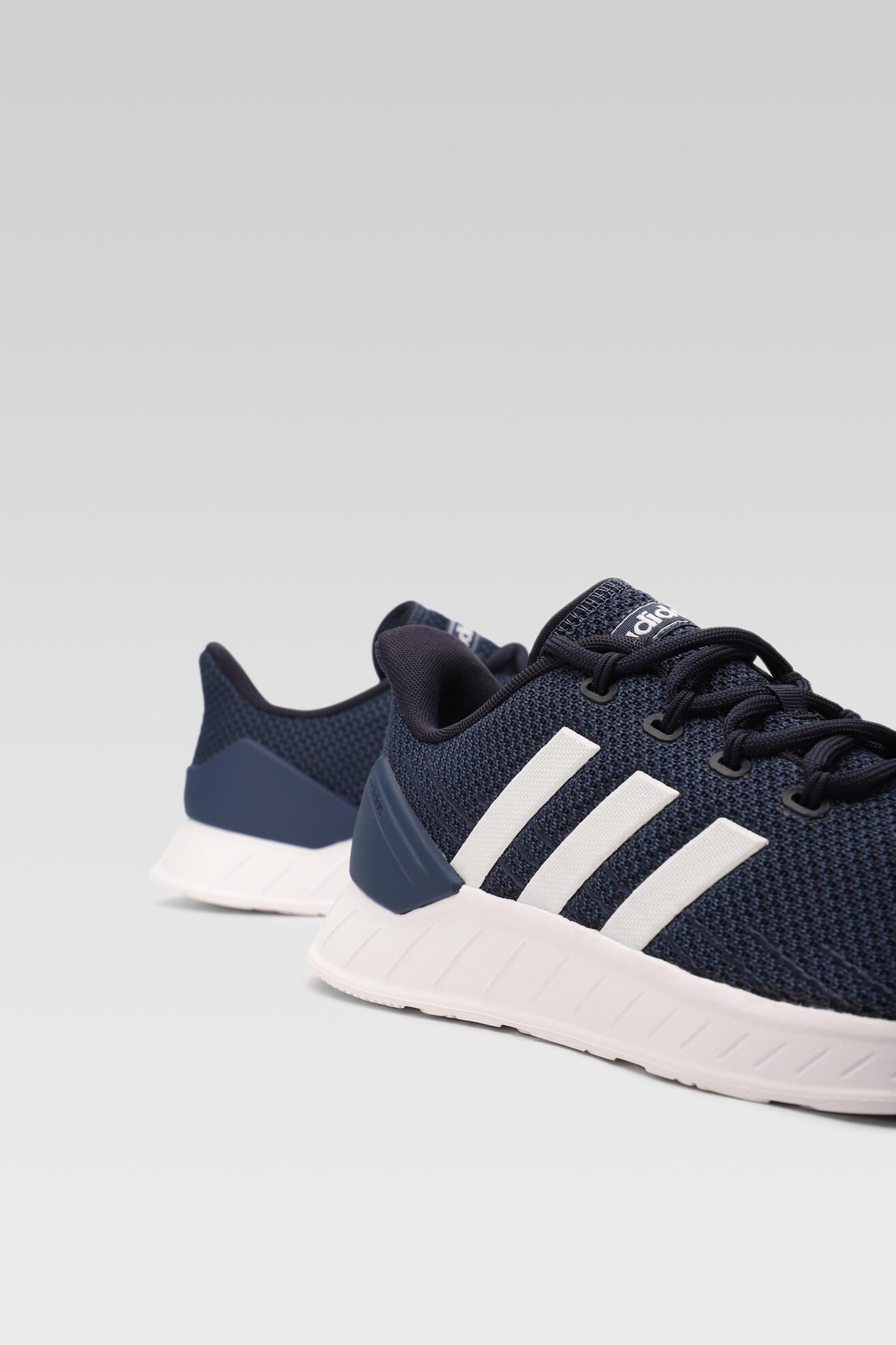 Sportcipő adidas QUESTAR FLOW NXT FY9561 SÖTÉTKÉK