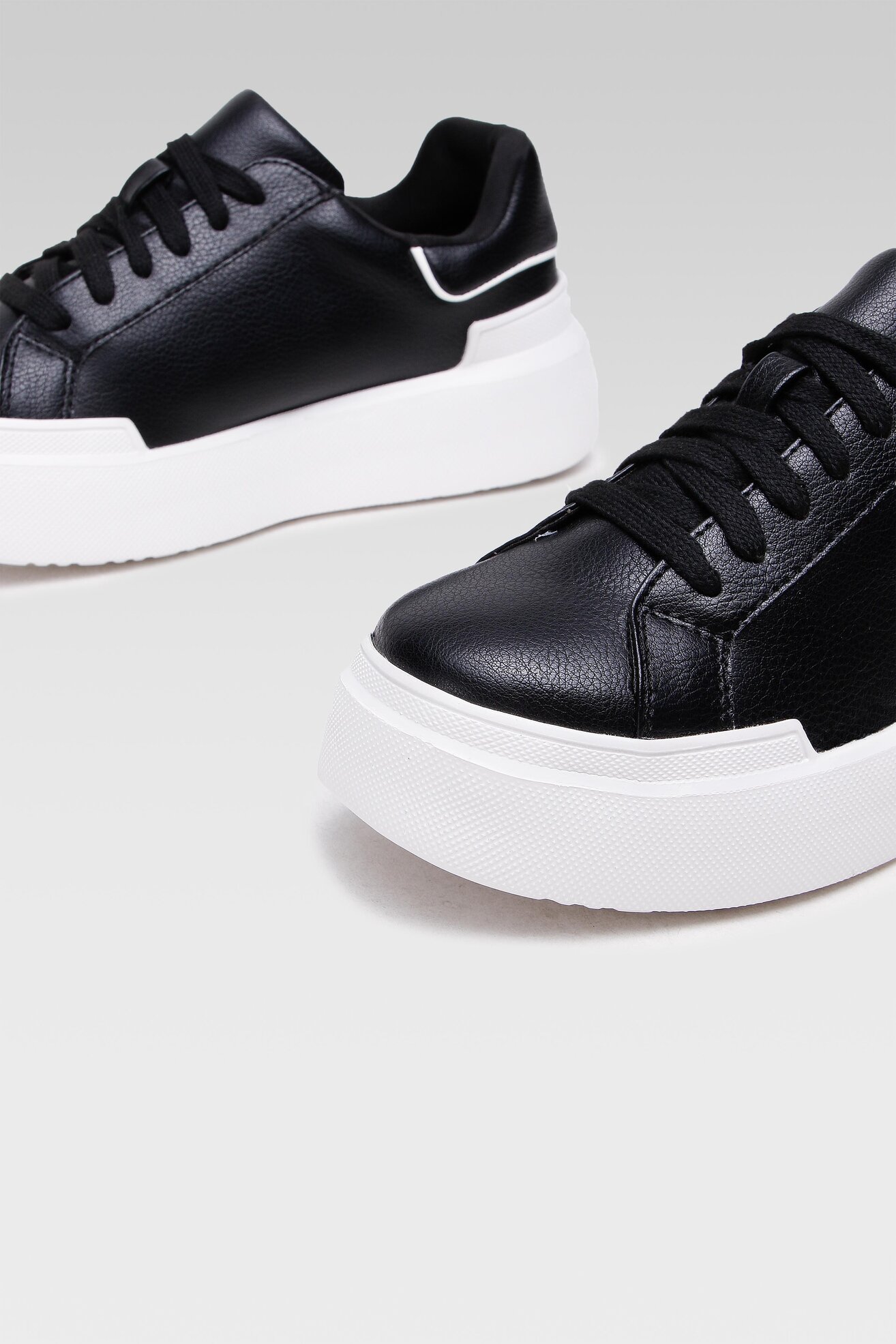 Sneakers Quazi WSQ2101-02 Czarny