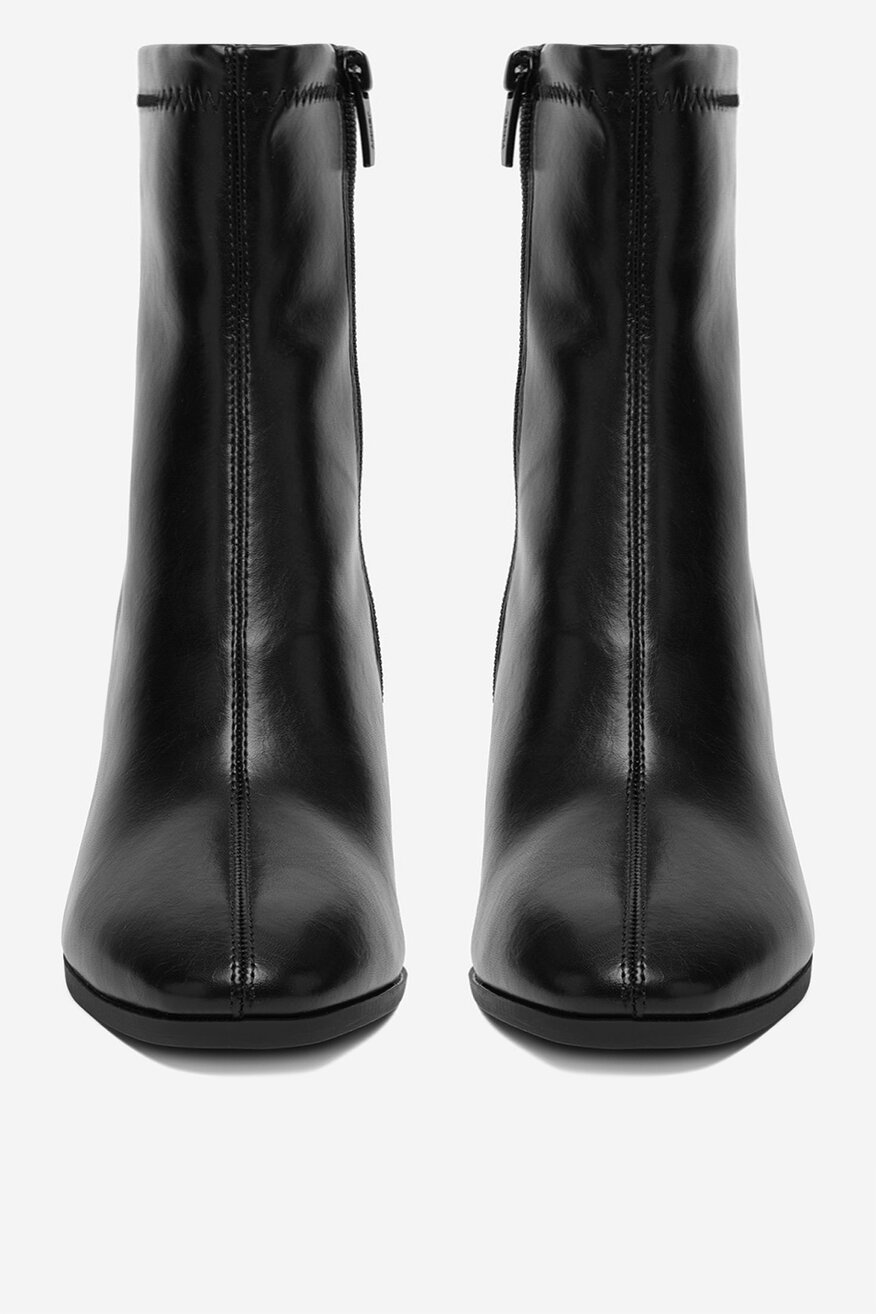 
                Боти Jenny ЧЕРЕН - 5906751400845