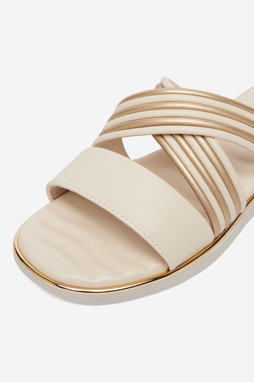 
                Шльопанець Go Soft БЕЖЕВИЙ - 5906751956885