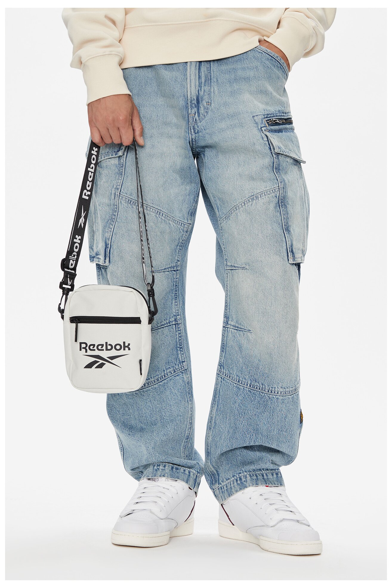 Pánská taška Reebok RBK-010-CCC-06 BÍLÁ