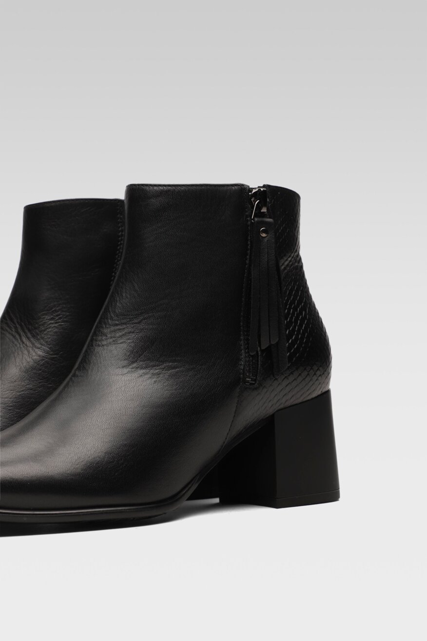 
                Ботильйони Lasocki ЧОРНИЙ - 5903698861326