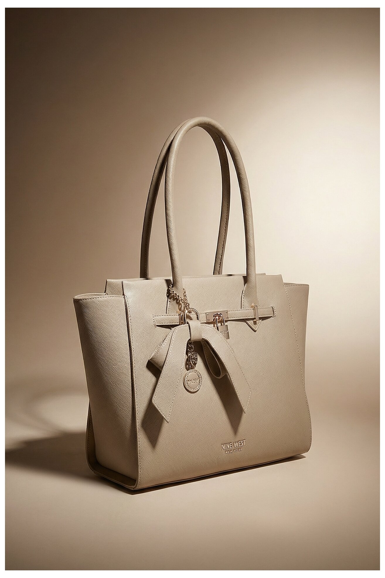 Torebka NINE WEST CEO-CHELSEA-CHARM-III-LX10186 Beżowy