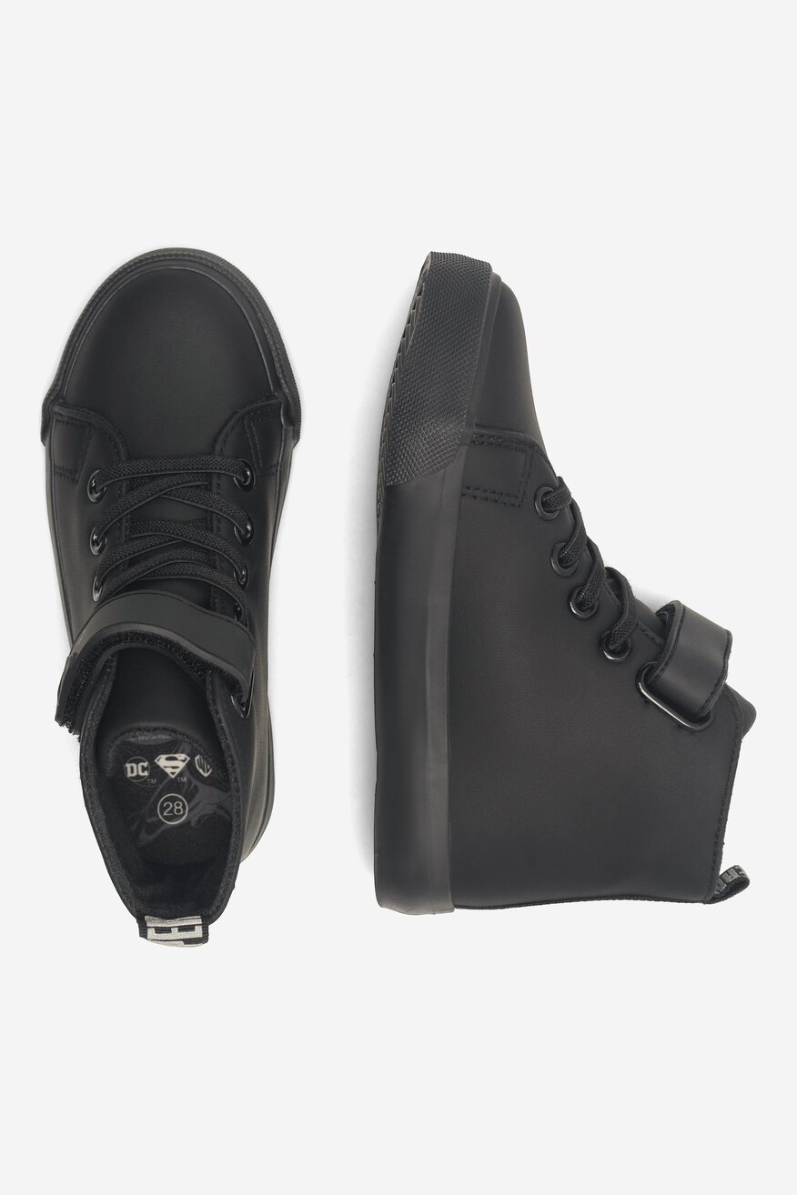 
                Кецове Superman ЧЕРЕН - 5904862974408