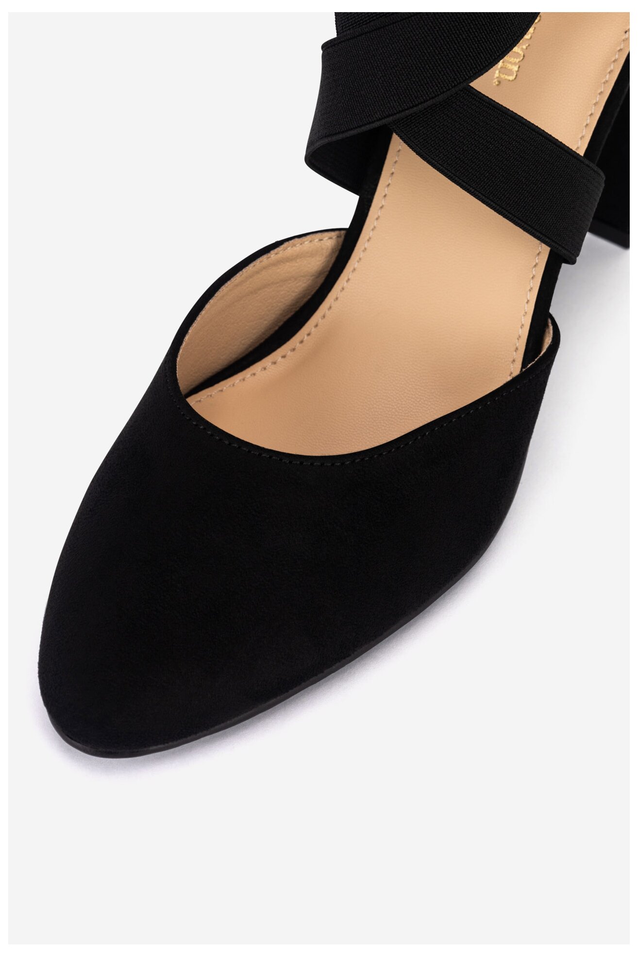 Körömcipő Clara Barson WYL3755-1 FEKETE