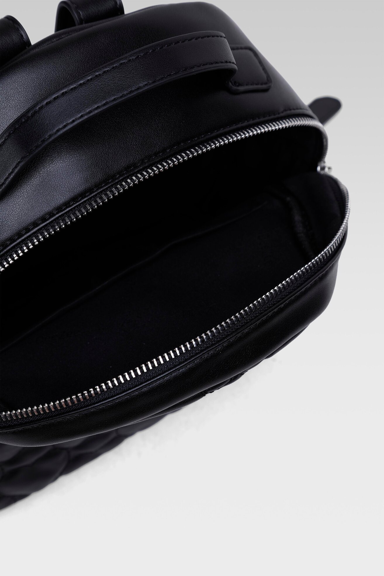 Plecak DeeZee MDP-D-057-10-01 Czarny