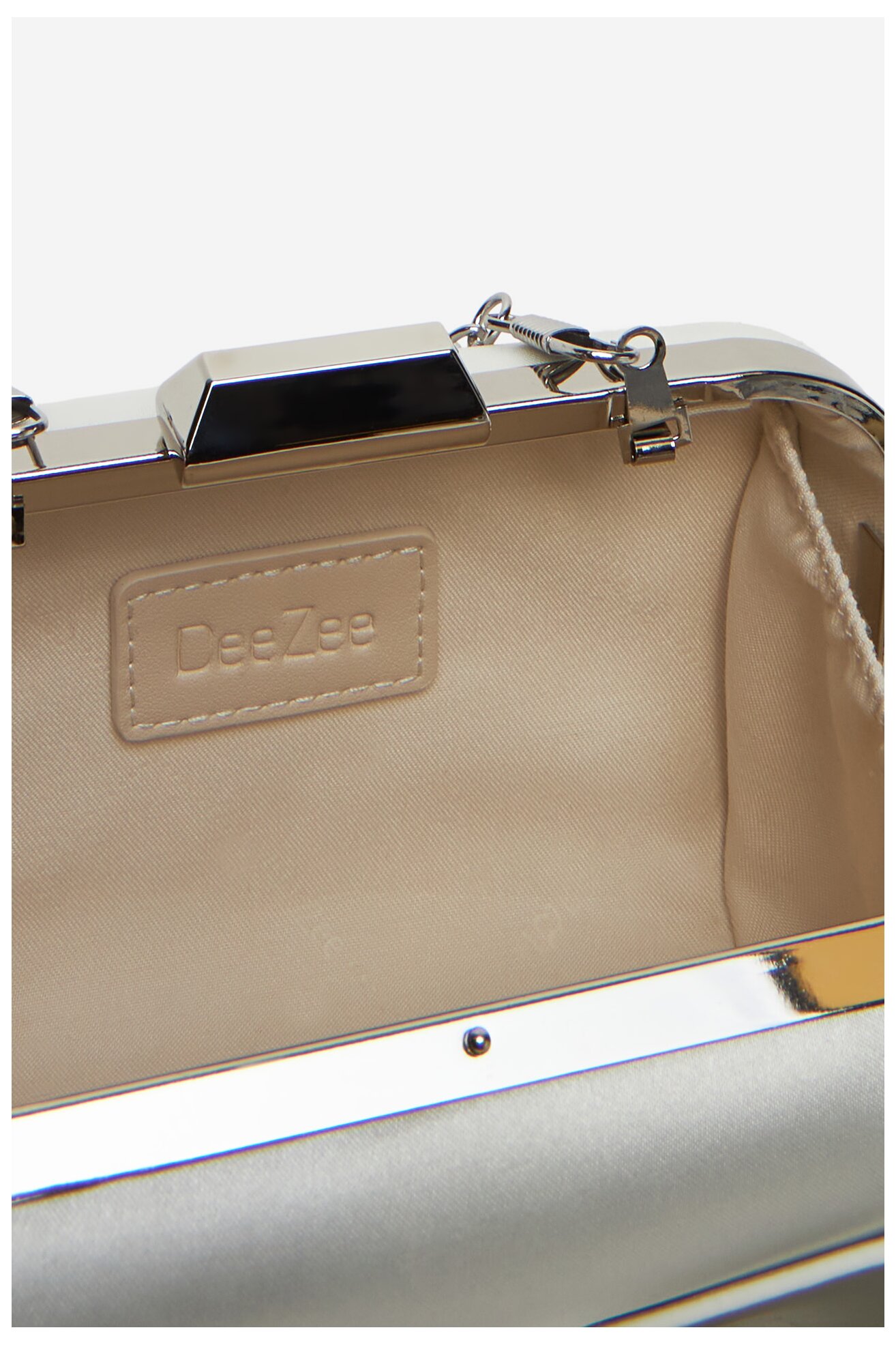 Дамска чанта DeeZee LA482-1704 БЯЛ