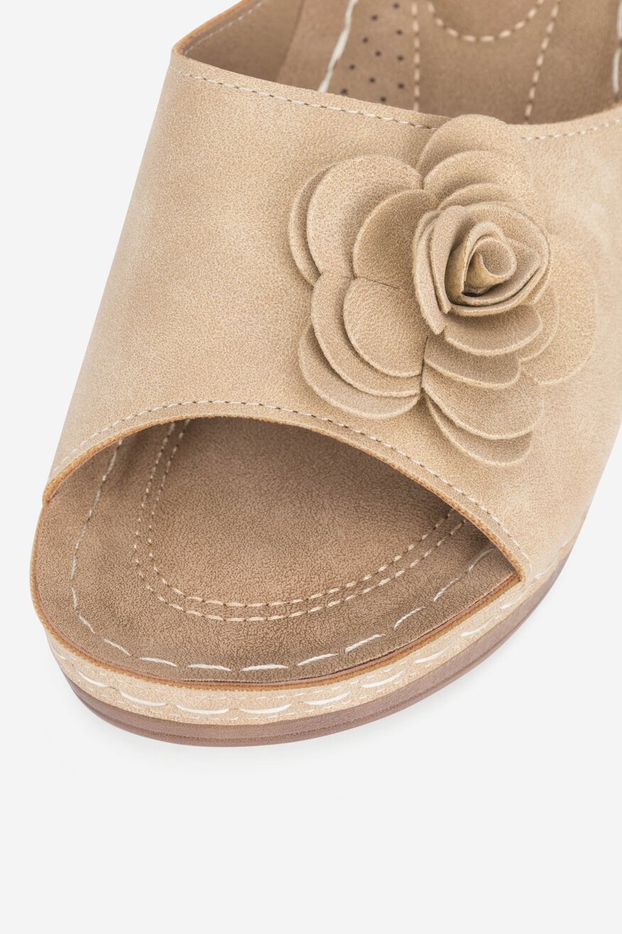 
                Flip-flop Clara Barson BÉZS - 5905588588092