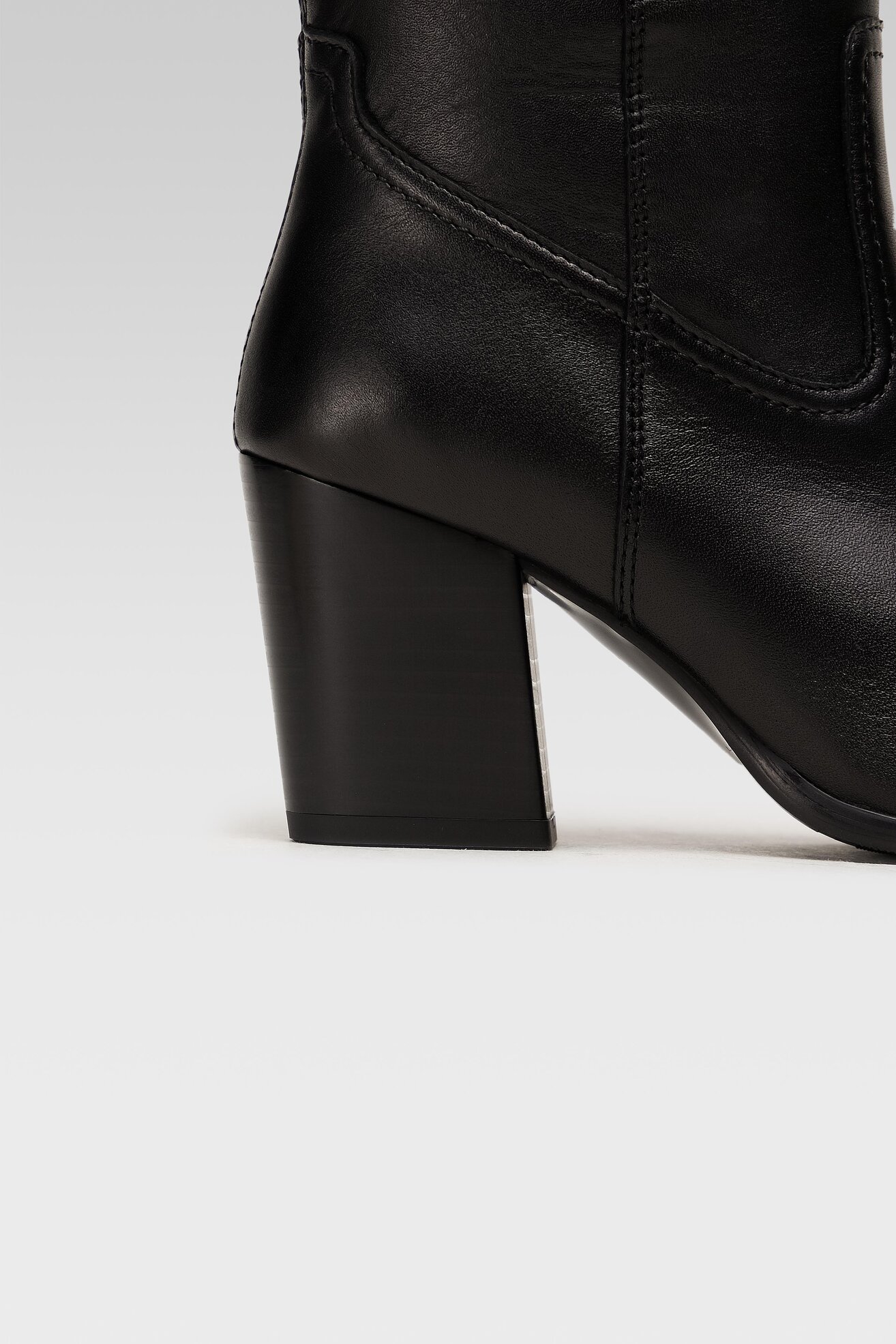 Kozaki Lasocki 1052-01 Czarny