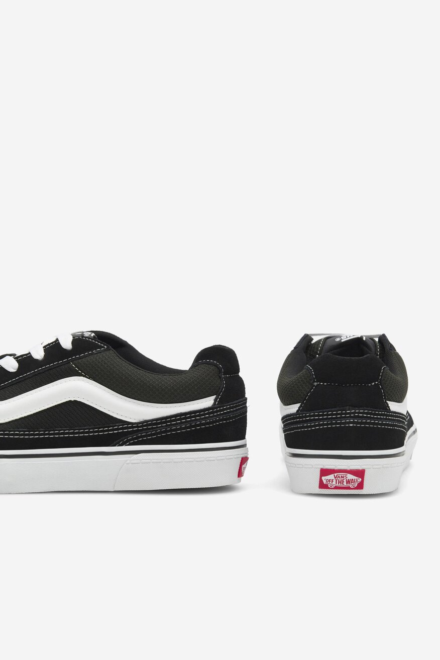 
                Кецове Vans ЧЕРЕН - 5905588259756