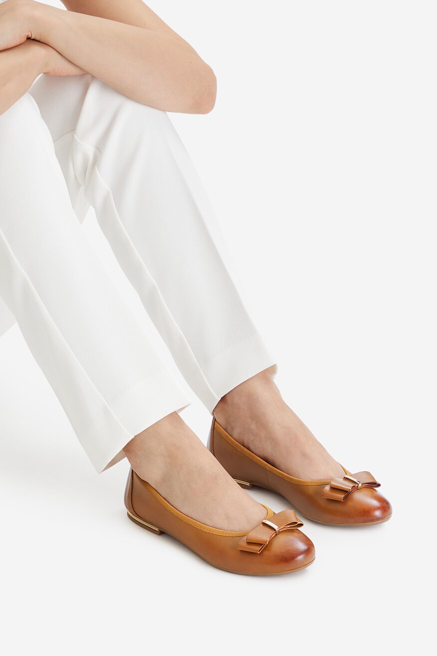 
                Lasocki - Baleriny skórzane - 5906751601068