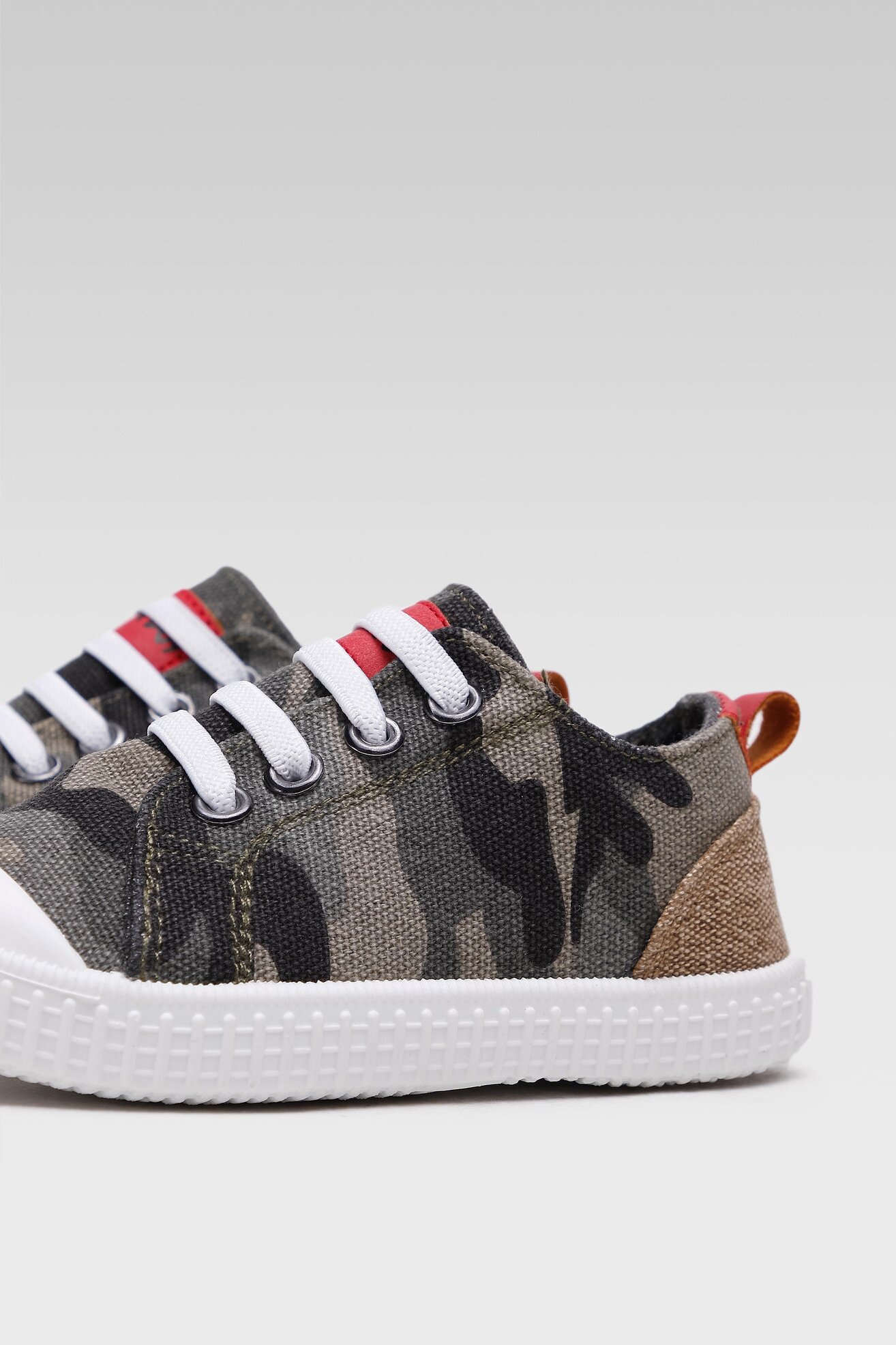 Sportska obuća Action Boy CF21067C-1 TAMNO BEŽ