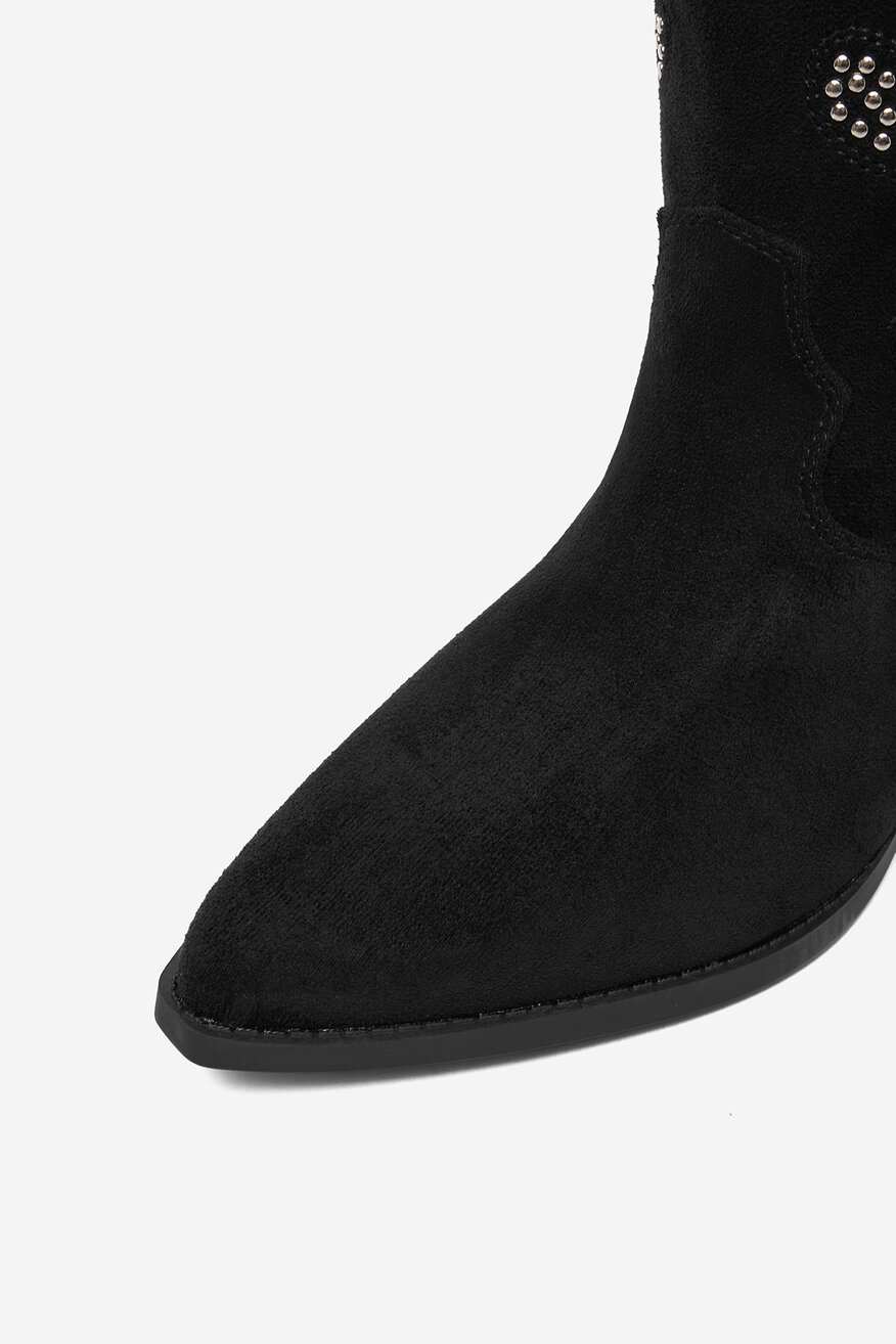 
                Ботуши DeeZee ЧЕРЕН - 5906751453544