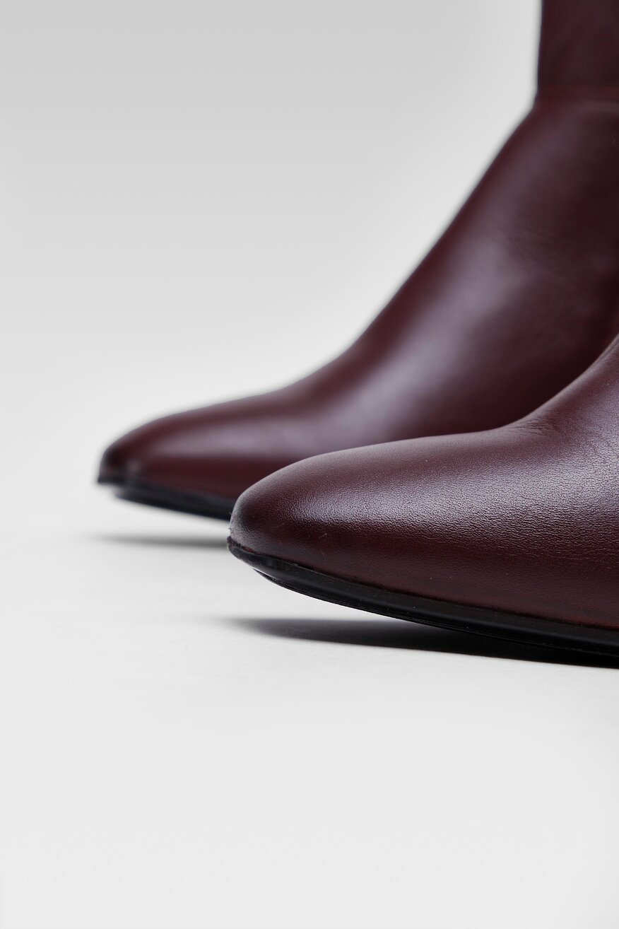 Lasocki - Skórzane kozaki bordowe - 5904248096915