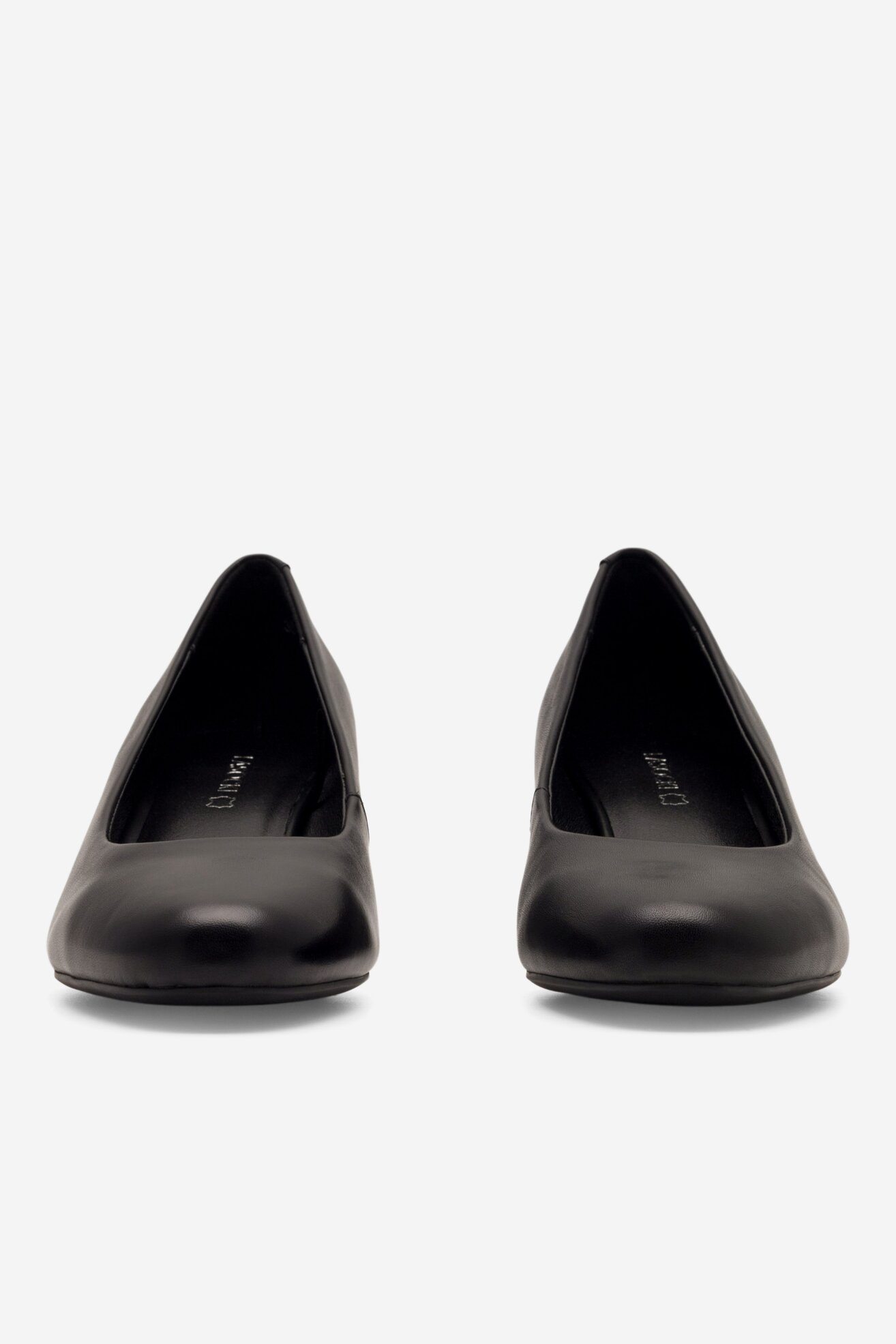 Körömcipő Lasocki WYL3405-1Z FEKETE